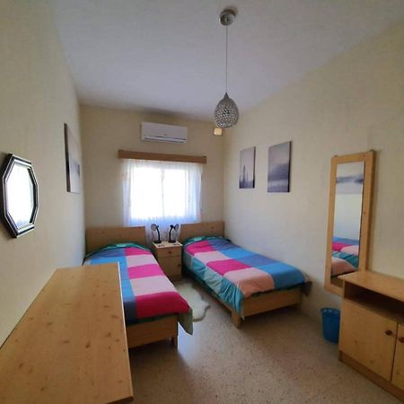 Kennedy Court - Prime Location - Bus Terminus Leilighet San Pawl il-Baħar Eksteriør bilde