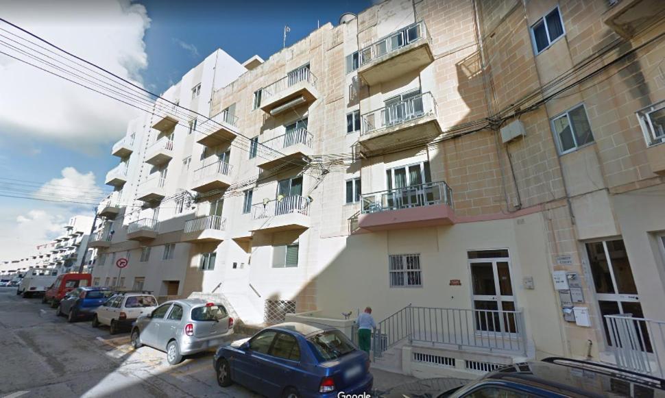 Kennedy Court - Prime Location - Bus Terminus Leilighet San Pawl il-Baħar Eksteriør bilde